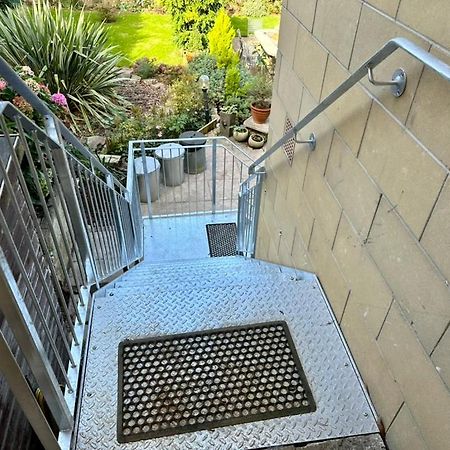 The Retreat, Luxury Studio Apartment In Bath With Parking 외부 사진
