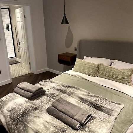 The Retreat, Luxury Studio Apartment In Bath With Parking 외부 사진