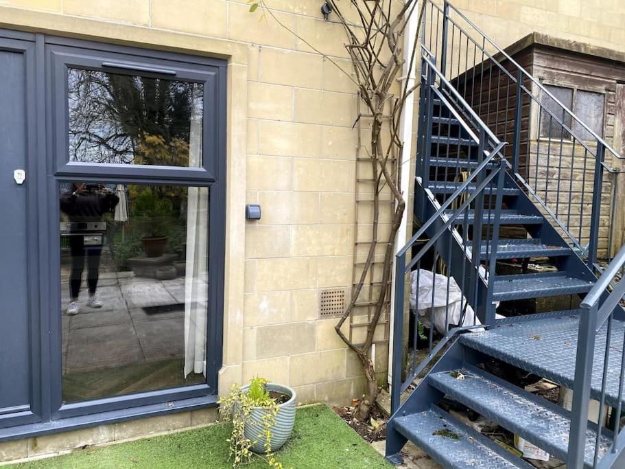 The Retreat, Luxury Studio Apartment In Bath With Parking 외부 사진