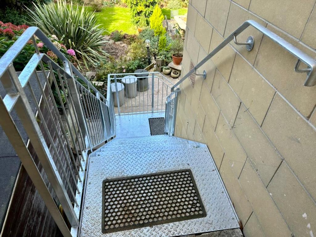 The Retreat, Luxury Studio Apartment In Bath With Parking 외부 사진