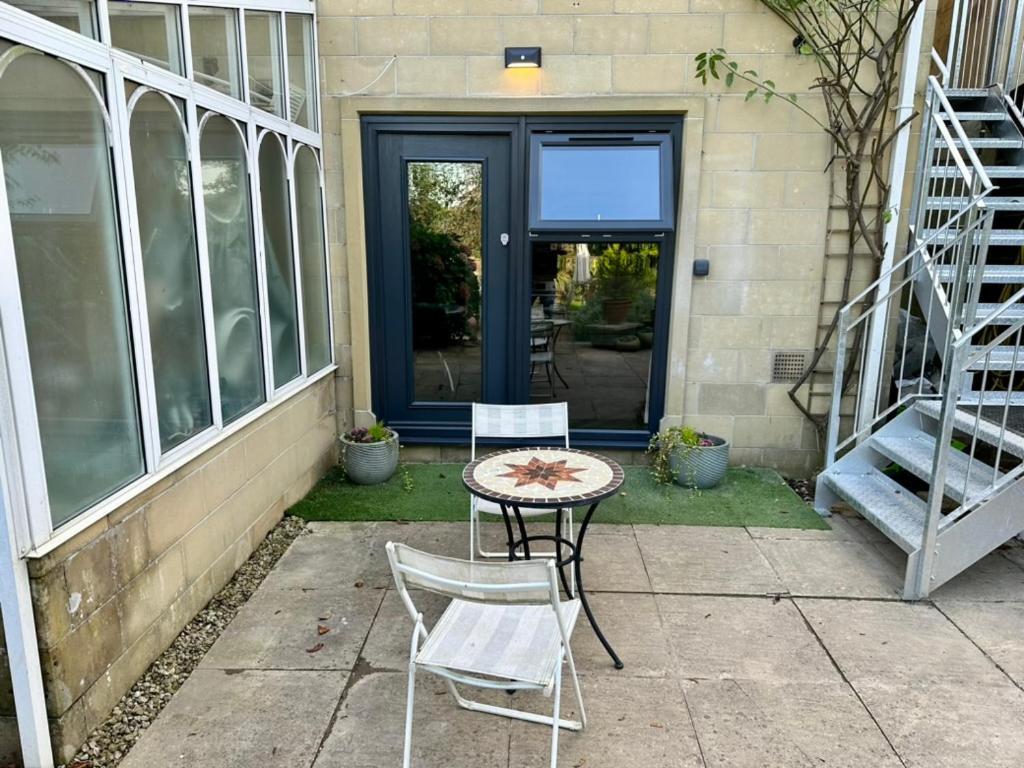 The Retreat, Luxury Studio Apartment In Bath With Parking 외부 사진
